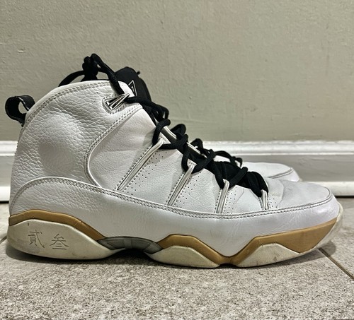 Taglia 11 Jordan 9.5 Team Bianco Miners Oro