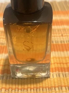 Si by Giorgio Armani for Women 30 ml/1 oz Perfume Oil Huile de Parfum - Picture 1 of 4