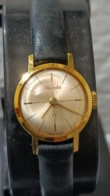 NIVADA Vintage Women's Watch 17 Jewels Swiss Gold Tone Leather 18 mm - Image 1 of 4