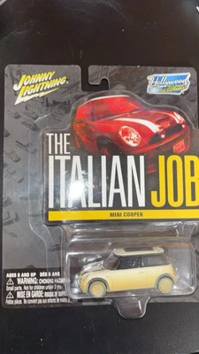 Johnny Lightning The Italian Job Mini Cooper  - Image 1 of 2