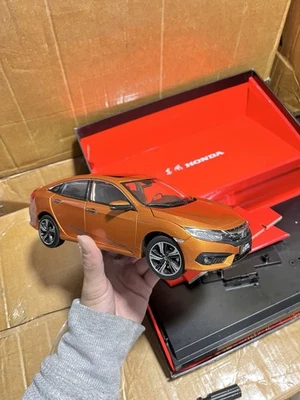 Modelo de coche fundido Honda Civic 2016~2019 escala 1:18 Foto 1 de 4
