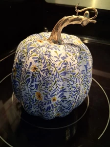Kürbis, Decoupage, blau/gelbe Blüten - Bild 1 von 1