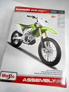 New Maisto Kawasaki KX450F 1:12th Scale Die-cast Metal Model Kit - Picture 1 of 2