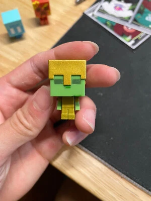 Minecraft Mob Head Minis Figuras Caixa Cega - Zumbi Blindado Dourado - Imagem 1 de 4