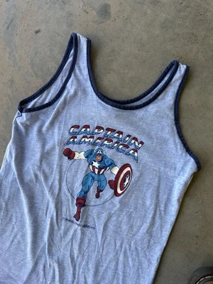 Regata Vintage Anos 70 Marvel Capitão América Gráfica Juventude Extra Grande Rara - Imagem 1 de 4