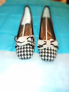 j renee Ballet Flats 9M  B/W Houndtooth - Picture 1 of 5