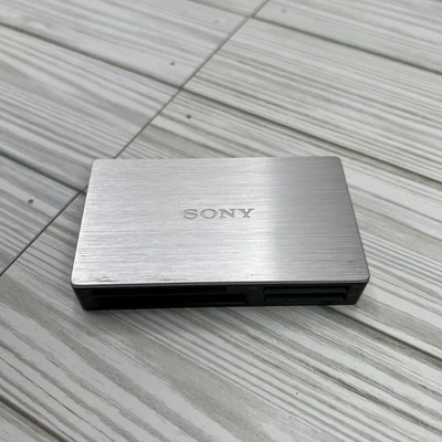 Original Sony 12 in 1 Multi-Card USB Speicherkartenleser/Schreiber MRW62E OHNE KABEL - Bild 1 von 4