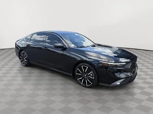 2023 Honda Accord Touring - Picture 1 of 12