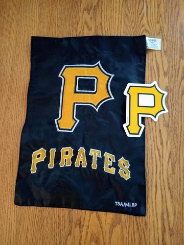 Small Pittsburgh Pirates Garden Flag and Magnet Cover