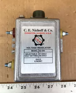 C.E. Niehoff & Co. Model A2-330 Voltage Regulator - Foto 1 di 5
