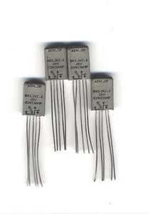 4 RELAIS MILITAIRES SUBMINIATURES BLINDES - Picture 1 of 1