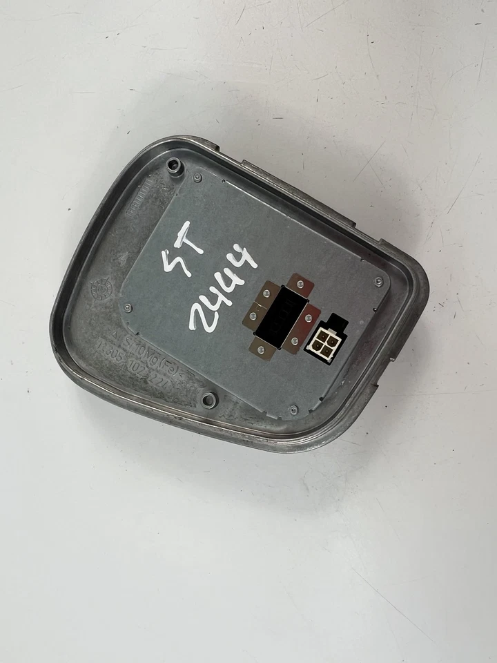 Centralina luce xeno VOLVO S40 II MS 1307329210 28214415 - Immagine 1 di 4