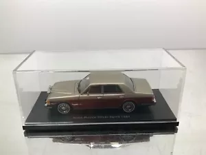 NEO 44207 ROLLS ROYCE SILVER SPIRIT 1987 -RED+BEIGE MET. 1:43- GOOD IN SHOWCASE - Picture 1 of 11