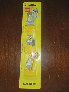 LEGO SpongeBob Magnet 4553060 Minifigures Patrick Sandy Space RARE Mislabeled - Picture 1 of 1