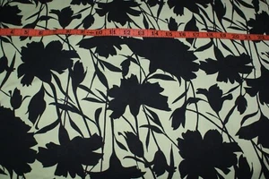 Tapicería de tela verde y negro silueta flores decoración del hogar 2 yardas 30" x 60 de ancho  - Imagen 1 de 2