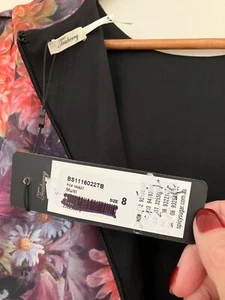 TEABERRY Multicoloured printed v neck dress with pleated skirt Sz 8 Ladies NWTS - Picture 1 of 9