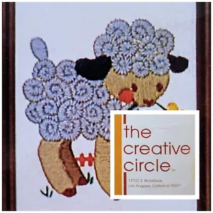 Kit punto ago cerchio creativo vintage #118 "Little Lost Lamb" 4,5" x 5,5" con cornice - Foto 1 di 15