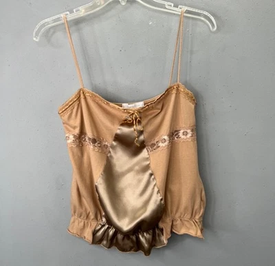 Camiseta sin mangas vintage Y2K Charlotte Russe L bronceada desnuda satinada encaje cinta ribete EE. UU. Foto 1 de 4