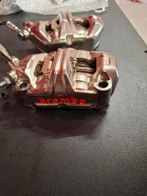 Brembo Racing Pinze radiali GP4 MS monoblocco interasse 100mm con pastiglie - Immagine 1 di 4