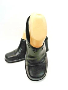 Tommy Hilfiger Womens Black Clogs With 2.25" Block Heels Size 8.5M Leather Upper - Picture 1 of 12