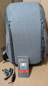 Peak Design Everyday Backpack Zip 20L - Ash - Picture 1 of 9