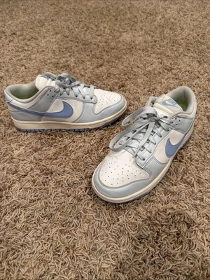 Nike Dunk Low "Blue Tint" Estilo #DD1873-400 Blanco/Lt Azul Para Mujer Talla 8 Foto 1 de 4