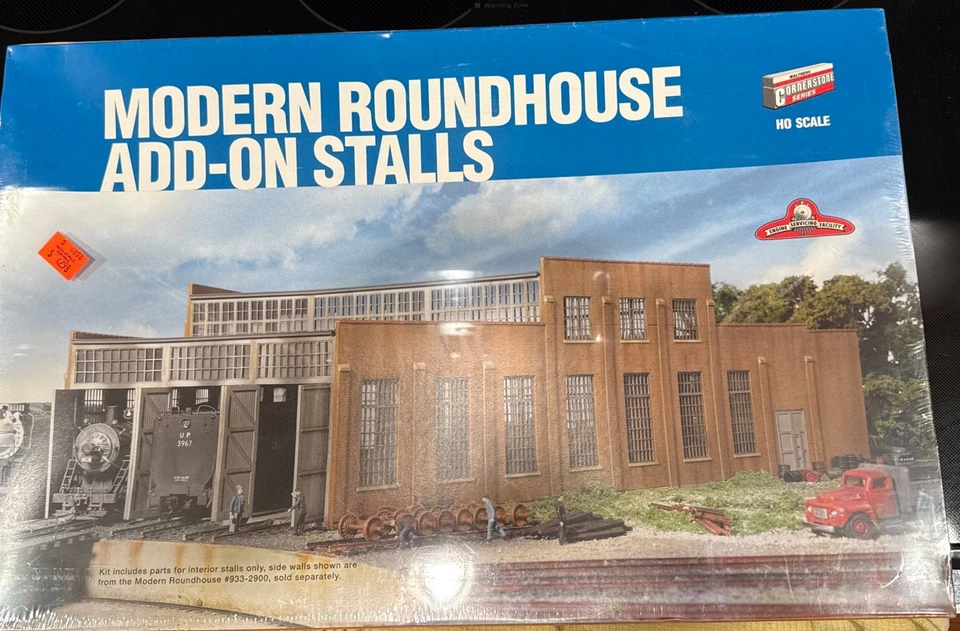 Walthers 933-2901 HO Modern Roundhouse Add-On Stalls Cornerstone Series - Image 1 of 2