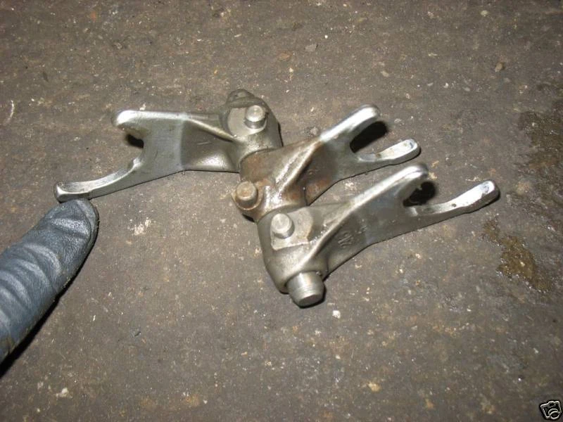 Horquillas de cambio Yamaha RT180 RT 180 98 # Foto 1 de 1