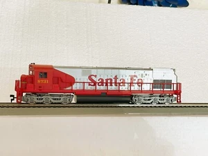 HIC ALCO C628 Diesel Locomotive HO Scale Santa Fe #8731 - Picture 1 of 11