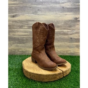 Shelby Youth - Size 2 - Brown Faux Leather Boots Style 701529 - Picture 1 of 8