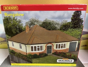 Hornby R7290 Skaledale OO/HO Gauge 'Avalon' Bungalow Pre-Built Resin Excellent - Picture 1 of 8