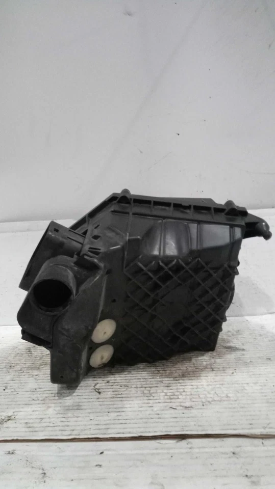 2018 VOLVO XC60 Air Cleaner Assembly OEM RED 2.0L 91K Miles Warranty - Изображение 1 из 4