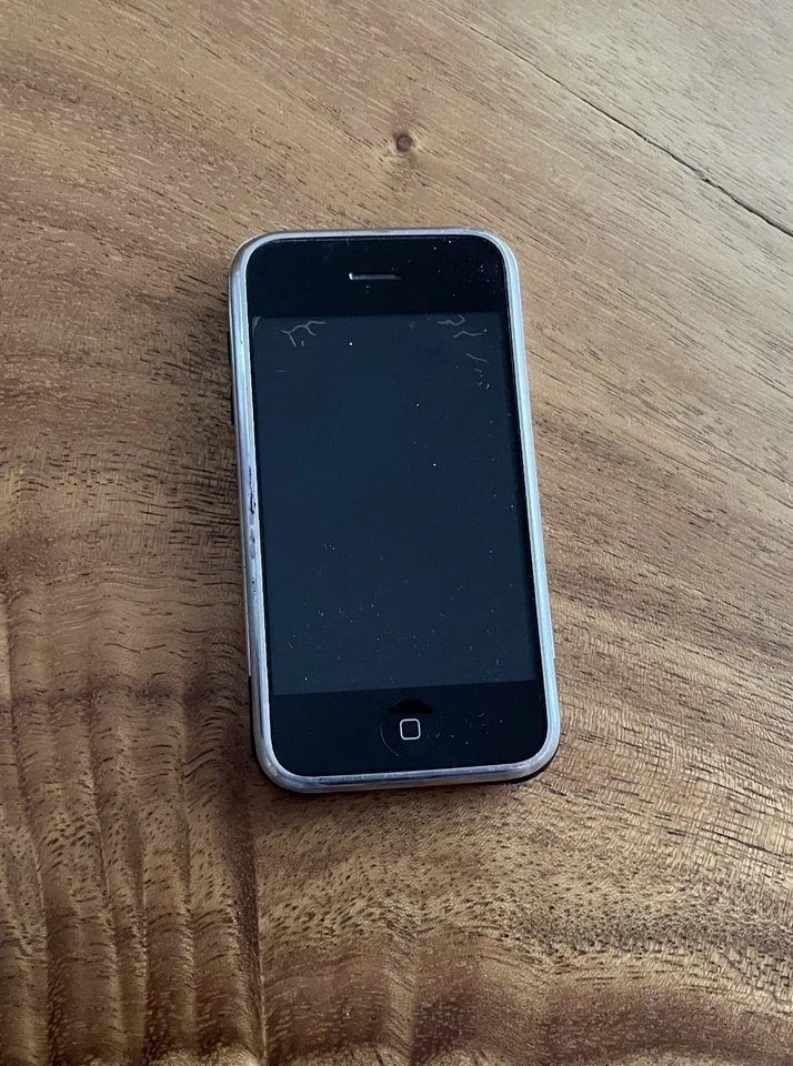Apple iPhone 2G  1st Generation 8gb A1203 Gray 2843 - Immagine 1 di 4