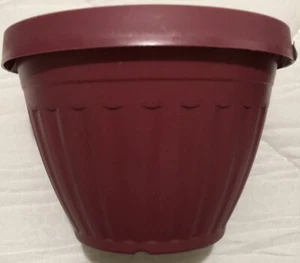 Lot Of 8 Flower Pot Planters Holder Garden Decor Plastic 6” x 4.5” Burgundy, NEW - Picture 1 of 3