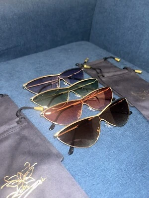4 Pairs Fashion Ladies Mirrored Colored Sunglasses With Bags - Image 1 of 3