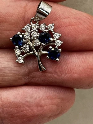Colgante y pendientes redondos de árbol de plata 925 con zafiro simulado para mujer. NOTA Foto 1 de 4