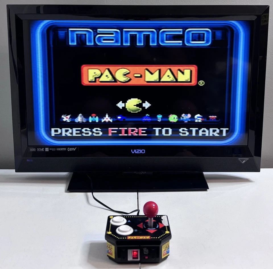 Vizio E321VL 32” LCD HDTV 720p - Vintage Retro Gaming - No Remote - Image 1 of 4