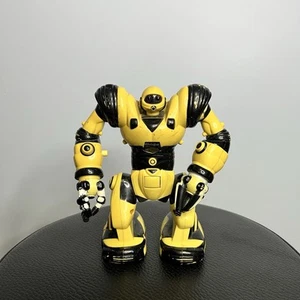 Robot WowWee Robosapien sin control remoto jugado con amarillo y negro - Imagen 1 de 8
