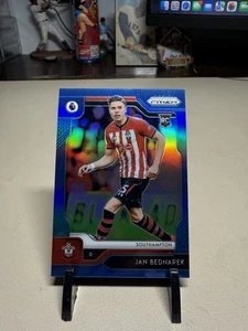 2019-20 enero Bednarek Panini Prizm/199 Blue Prizm SP Southampton radiocontrol - Imagen 1 de 2