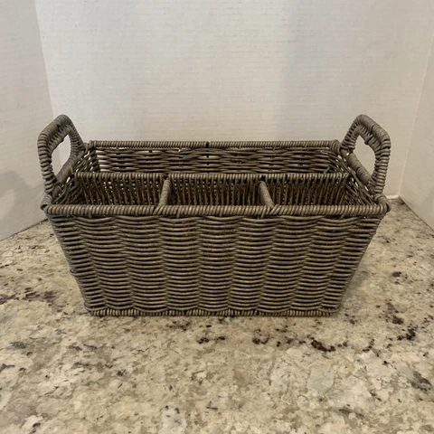 Divided utensil organizer basket w handles wicker look(Plastic) Gray. PreOwned Cover