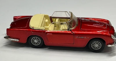 Dinky Aston Martin DB5 Convertible Metálico Rojo Crema Interior De Colección Finales Años 60 Foto 1 de 4