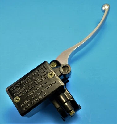 Yamaha XT250 350 500 550 600 XT750 TT225 TT250 TT350 TT600 Brake Master Cylinder - Image 1 of 2