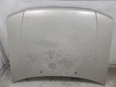 Panel de capó Subaru Forester 1998-2000 57220FC020 *Pequeñas abolladuras y astillas de pintura* Foto 1 de 4