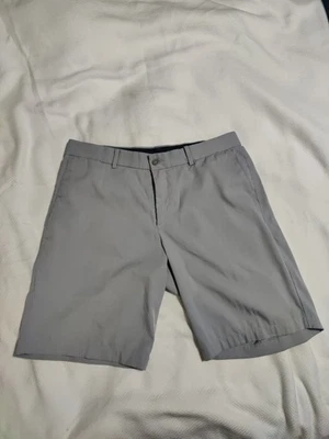 Pantalones Cortos de Golf Nike Para Hombre Talla 34 Dri-Fit Gris Ligero Frente Plano Foto 1 de 3