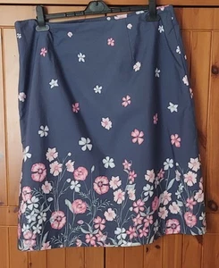 Laura Ashley BNWT Floral Skirt Size 18 - Picture 1 of 4