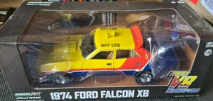 GREENLIGHT 1:18 Diecast Car XB FORD FALCON MAD MAX First V8 Interceptor - Picture 1 of 8