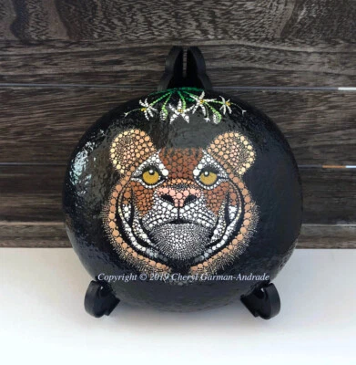 Жасмин тигр точка расписной речной камень Шерил Гарман-Андраде - Изображение 1 из 2