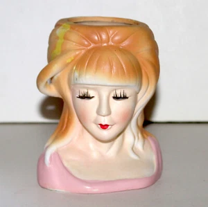 Jarrón Maceta Cabeza Cerámica Vintage Mujer Rubia con Pestañas Rosa Vestido Retro - Imagen 1 de 12