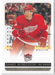 2014-15 Ultra Gold Medallion #66 Daniel Alfredsson - Picture 1 of 2