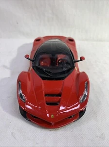 Burago Assembly Line Ferrari LaFerrari Red 1:24 Diecast Model Car - Picture 1 of 6